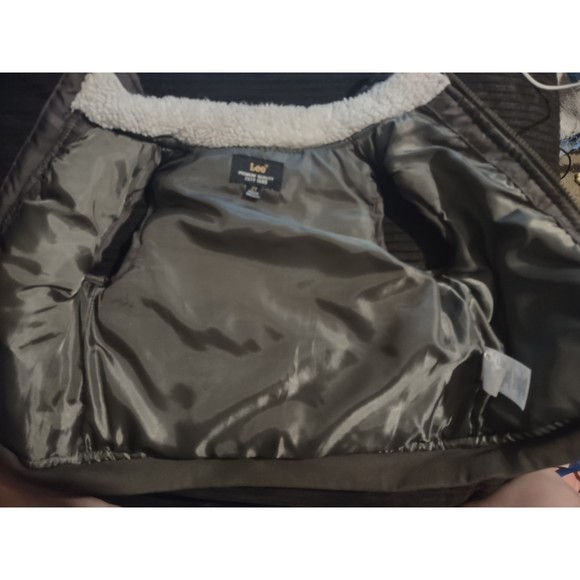 Toddlers Lee Camo Puffer Vest - Picture 2 of 3